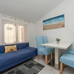 Апартаменты Lovely In Пакоштане